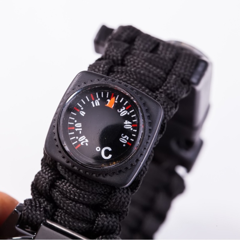 Montre d'extérieur multifoncti - Outdoor Adventure Watches avis et prix