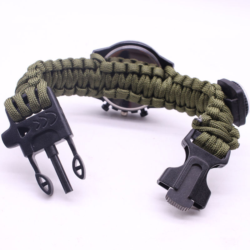 Allume-feu multifonctionnel d' - Outdoor Adventure Watches avis et prix