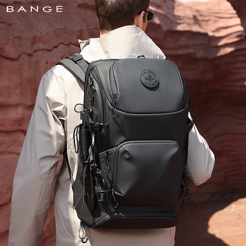 Sac à dos d'aventure en plein  - Outdoor Adventure Wear avis et prix